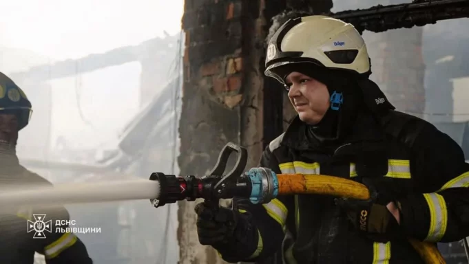 На Львівщині за добу ліквідовано 18 пожеж, з них 12 в екосистемах
