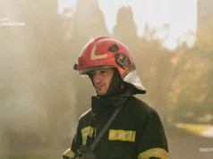 У Львові на вулиці Гашека загорілася квартира, постраждав чоловік
