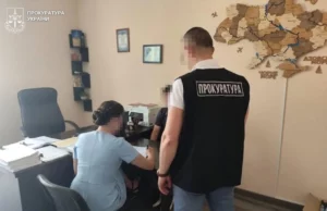 На Львівщині судитимуть посадовицю ліцею за завищені закупівлі техніки та меблів