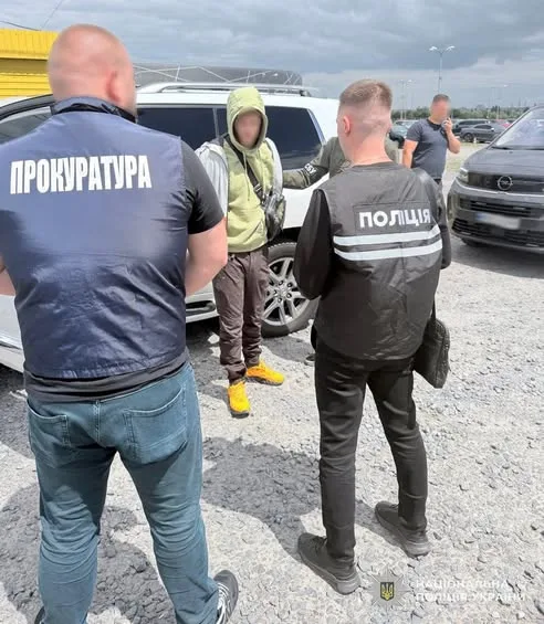 У Львові затримали львів’янина за підозрою в організації переправлення ухилянта до Румунії