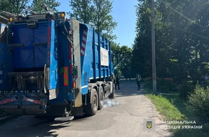 У Городку вантажівка смертельно травмувала пішохода