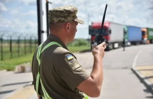 Черги на українсько-польському кордоні: де зараз найбільше авто