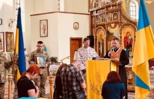 Новороздільська громада попрощалася із захисником Тарасом Колодієм