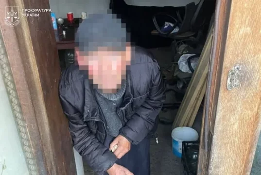 Справу 71-річного підприємця з Городка за трудову експлуатацію однокласника передали до суду
