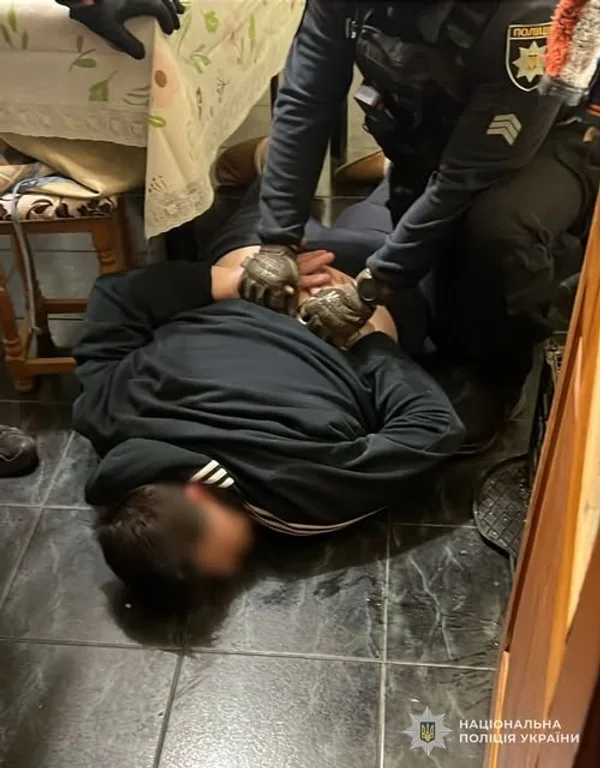 У Львові викрили 42-річного чоловіка, підозрюваного у збуті канабісу