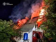 У Шептицькому районі рятувальники не дали вогню знищити п’ять будівель У Шептицькому районі рятувальники не дали вогню знищити п’ять будівель