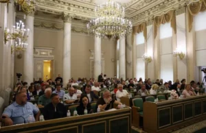 (Українська) Львівська облрада підтримала полковника Валерія Курка та застерегла від дискредитації військових командирів Львівська облрада підтримала полковника Валерія Курка та застерегла від дискредитації військових командирів