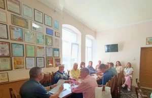 У Красному виконком ухвалив рішення щодо соцдопомог, бюджету та доріг
