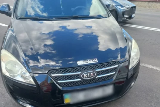 У Львові на вулиці Шевченка автомобіль травмував жінку-пішохода