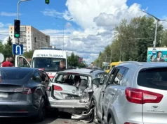 У Львові нетверезий водій спричинив масштабну ДТП на Стрийській: двоє травмованих