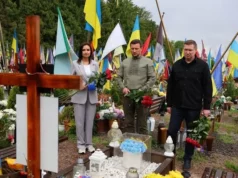 На Львівщині вшанували полеглих Героїв з Херсонщини та відзначили річницю центру підтримки ВПО