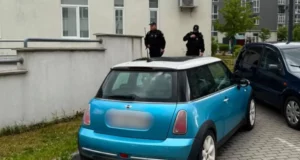 У Львові в автомобілі знайшли мертвого чоловіка з вогнепальним пораненням