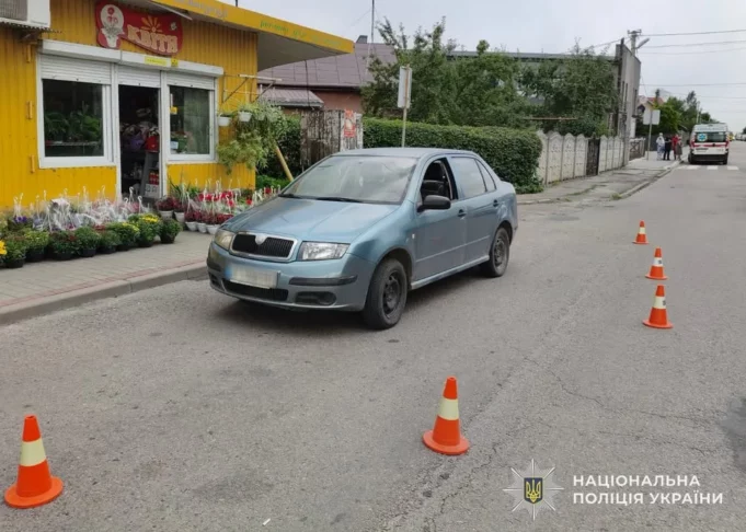 У Дрогобичі автомобіль травмував 15-річну пішохідку на вулиці Самбірській