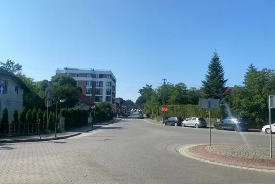 У Рудному змінили схему руху для підвищення безпеки біля ліцею