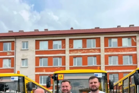 Солонківська громада отримала новий інклюзивний шкільний автобус
