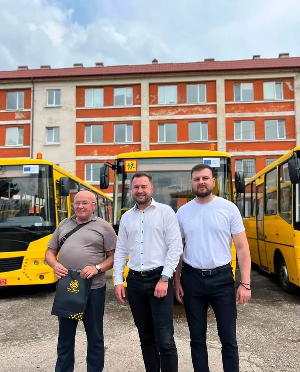image Солонківська громада отримала новий інклюзивний шкільний автобус