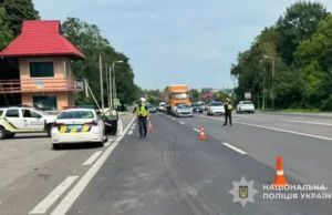 Поблизу Львова на трасі Львів–Шегині травмувався водій Skoda Fabia Поблизу Львова на трасі Львів–Шегині травмувався водій Skoda Fabia