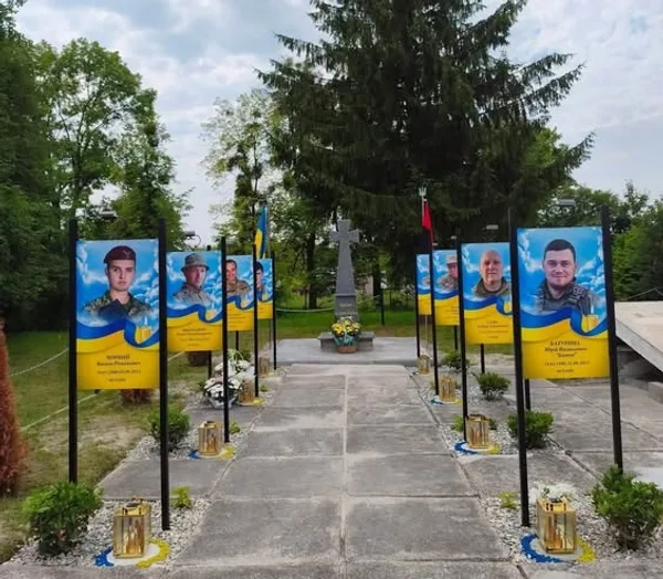 image У селі Лугове на Золочівщині відкрили Алею слави полеглим захисникам