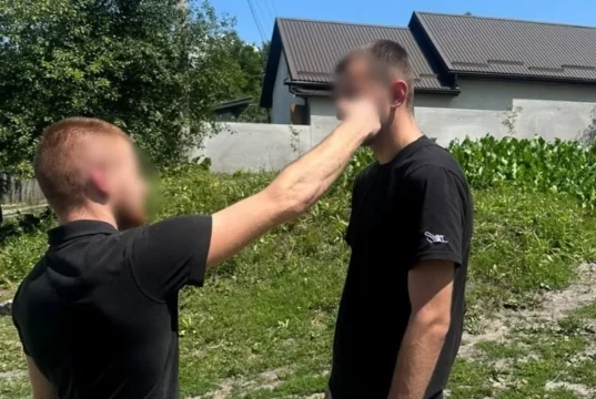 На Золочівщині 62-річного чоловіка підозрюють у тяжкому побитті 19-річного односельця