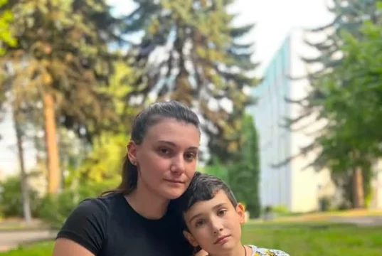 У Львові лікарі дорослої клініки врятували 10-річного Артема