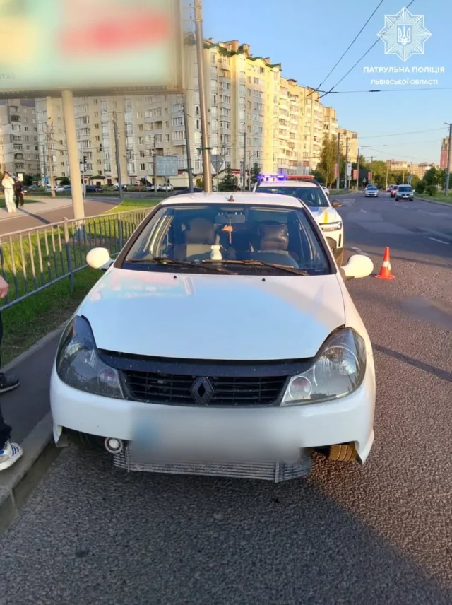 У Львові виявили автомобіль з ознаками втручання у VIN-код