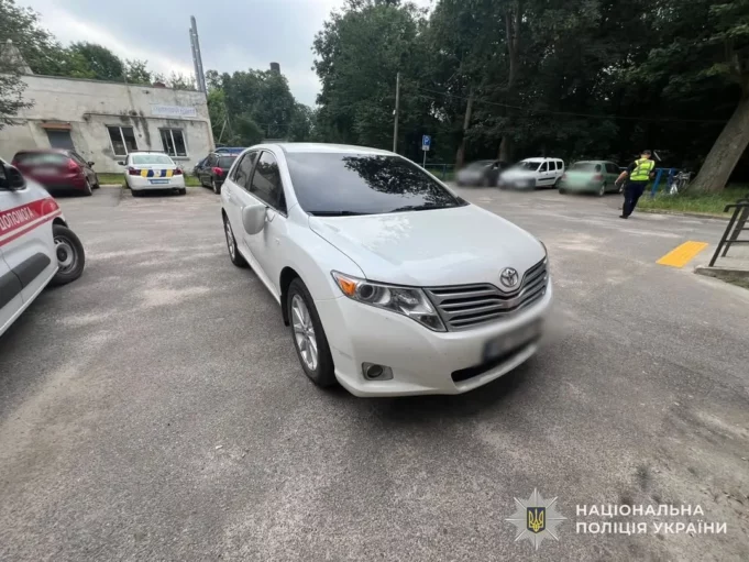 У Ходорові Toyota Venza збила 73-річну жінку