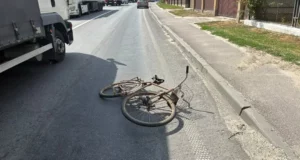 У селі Запитів на трасі Київ–Чоп травмували велосипедиста