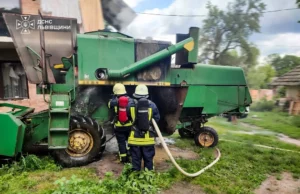У селі Черневе на Яворівщині рятувальники загасили пожежу комбайна
