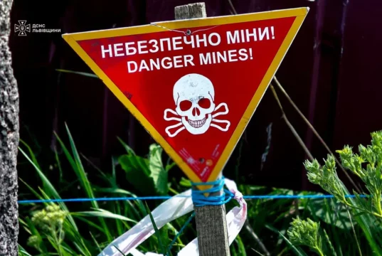 На Львівщині піротехніки ДСНС знищили два артснаряди часів Другої світової війни