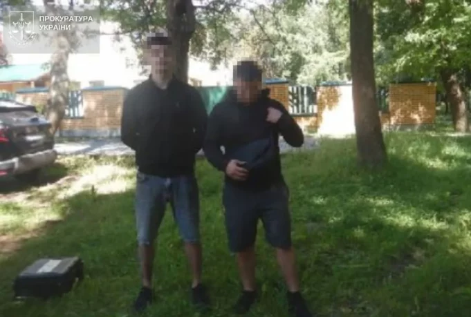 У Львові поблизу дитсадка вилучили 75 згортків PVP, двом молодикам оголосили підозру