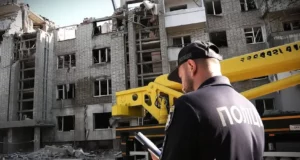 У Львові поліція продовжує роботу на місцях ракетних ударів