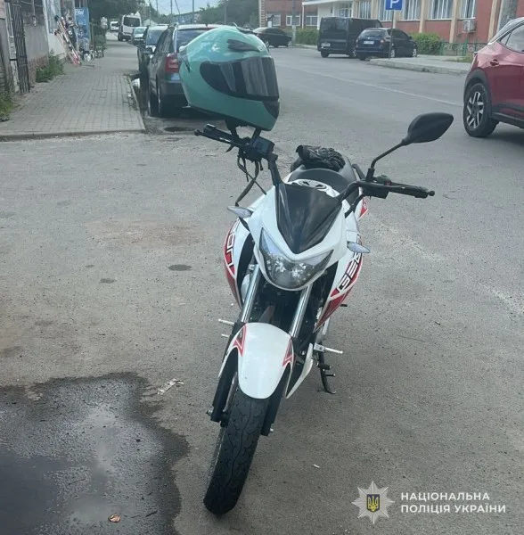 image У Раві-Руській мотоцикл травмував жінку-пішохода