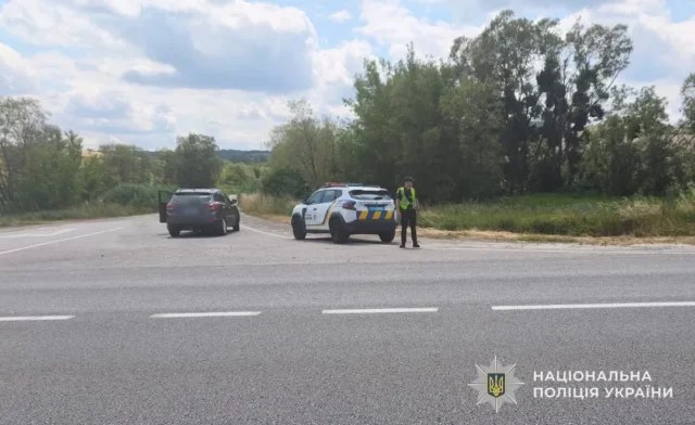 image На трасі Київ–Чоп біля Загірців травмовані водій і пасажирка Honda