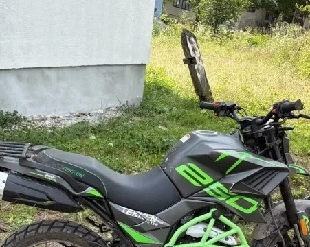 У селі Лопушна внаслідок ДТП травмувалися водій та пасажир мотоцикла
