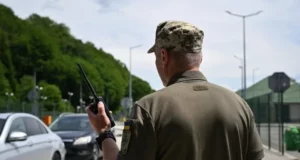 Черги на кордоні: перевантажені пункти пропуску «Грушів» та «Краківець»