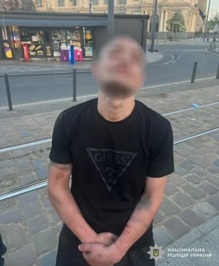 image У Львові затримали підозрюваного у пограбуванні жінки на візку
