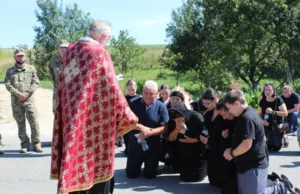 Куликівська громада провела в останню дорогу Героя Петра Тогана