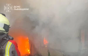 (Українська) У селі Любеля на Львівщині загорілися два житлові будинки У селі Любеля на Львівщині загорілися два житлові будинки