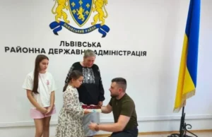 (Українська) Полеглих захисників Львівського району відзначили державними нагородами посмертно Полеглих захисників Львівського району відзначили державними нагородами посмертно