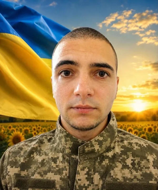 У громаді попрощаються з полеглим захисником Ігорем Кириловим