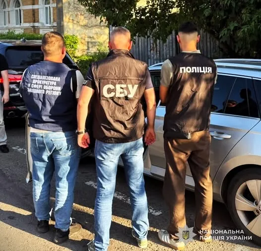 image У Дрогобичі затримали чоловіка за 1300 доларів хабаря за вступ до коледжу