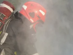 У Трускавці рятувальники вивели двох людей із задимленої квартири У Трускавці рятувальники вивели двох людей із задимленої квартири