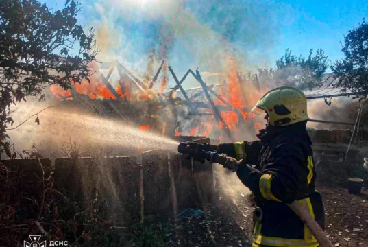 У Заболотцях на Золочівщині пожежники не допустили знищення трьох житлових будинків