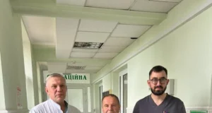 Університетська лікарня ЛНМУ провела двоетапну операцію пацієнту з чотирма грижами