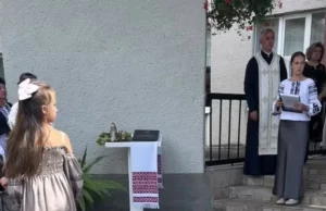 У гімназії №4 відкрили меморіальну дошку на честь полеглих випускників-захисників У гімназії №4 відкрили меморіальну дошку на честь полеглих випускників-захисників