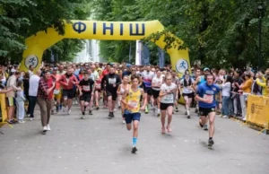 У Стрийському парку у Львові відбувся забіг пам’яті «Шаную воїнів, біжу за Героїв України» У Стрийському парку у Львові відбувся забіг пам’яті «Шаную воїнів, біжу за Героїв України»