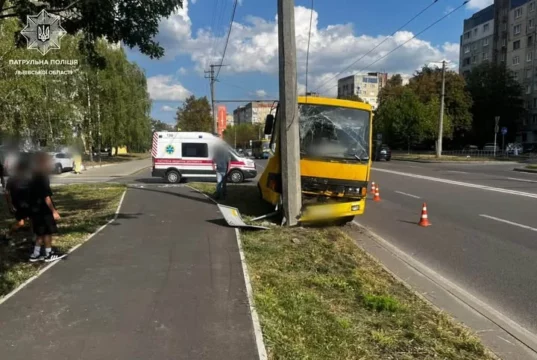 За три доби на Львівщині у ДТП травмувалися 55 людей, одна людина загинула