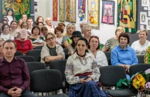 У Львівському музеї історії релігії триває виставка «Колір відстані» Оксани Гірняк У Львівському музеї історії релігії триває виставка «Колір відстані» Оксани Гірняк