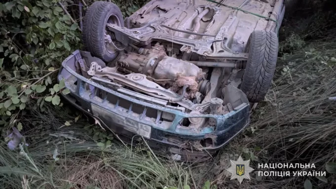 У Львівському районі внаслідок перекидання автомобіля загинув водій, двоє пасажирів травмовані