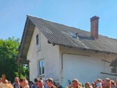 Стрийська громада попрощалася із захисником Іваном Шнайдером Стрийська громада попрощалася із захисником Іваном Шнайдером
